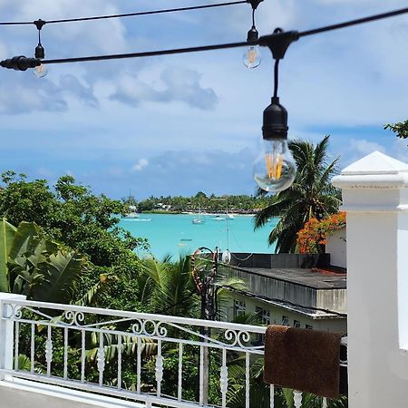 Lovely Studio Apartment With Views Of The Lagoon. غراند بايَ المظهر الخارجي الصورة